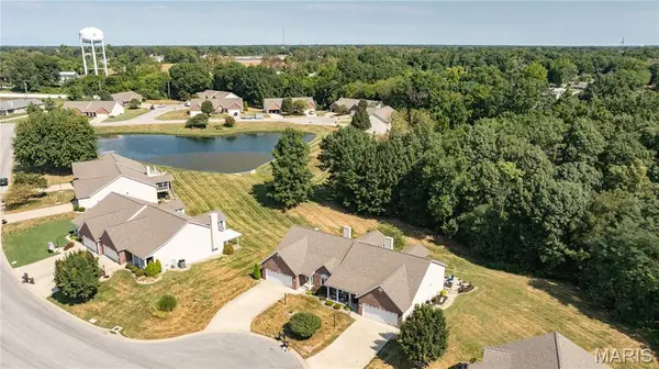 5219 Willis AVE, Godfrey, IL 62035