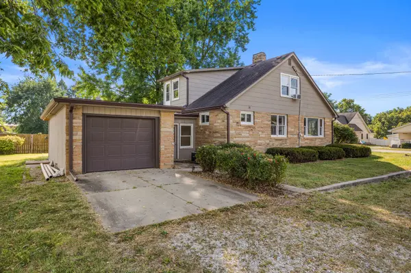 108 W Sangamon ST, Fisher, IL 61843