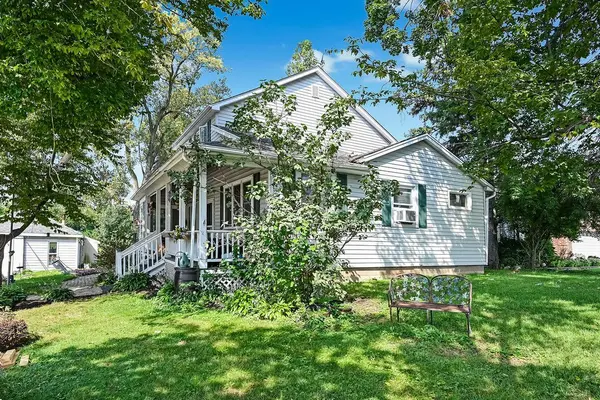 5S454 Radcliff RD, Naperville, IL 60563