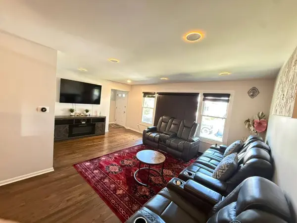 3524 N Natoma AVE, Chicago, IL 60634