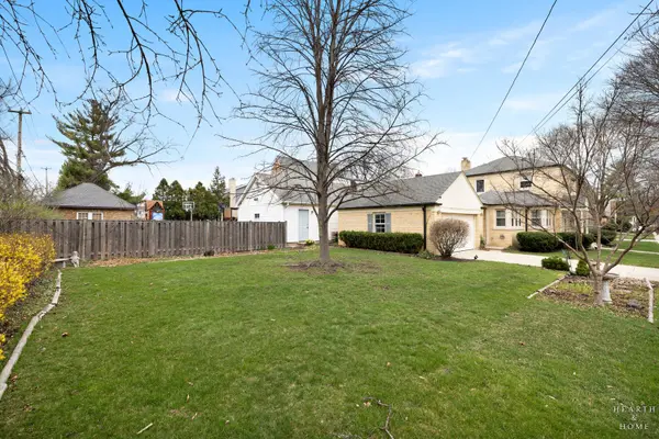 400 W Milburn AVE, Mount Prospect, IL 60056