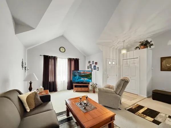 6574 Robbins RD, Portage, IN 46368