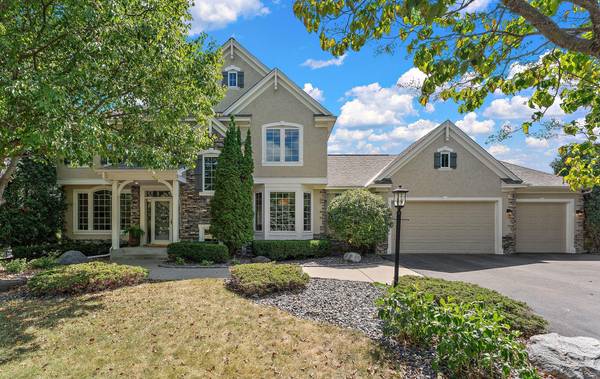 3749 Fairway DR, Woodbury, MN 55125
