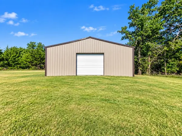 11601 Ward RD, Edmond, OK 73034