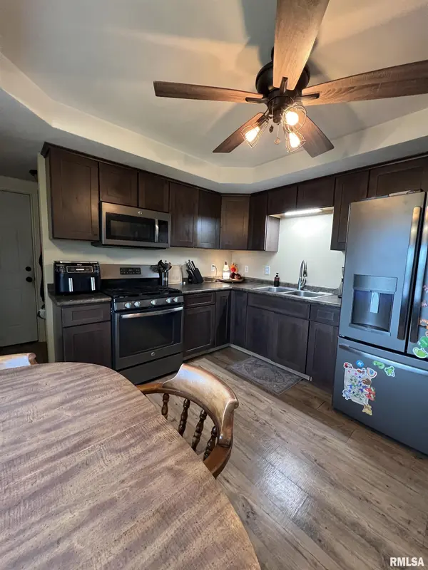 15651 W SMITHVILLE RD, Glasford, IL 61533