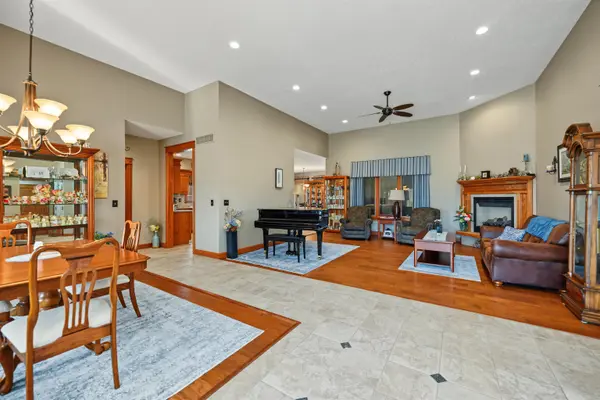2535 Dundee Ln, Salina, KS 67401