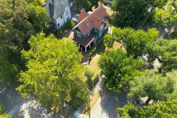 1557 N Fairview Ave, Wichita, KS 67203