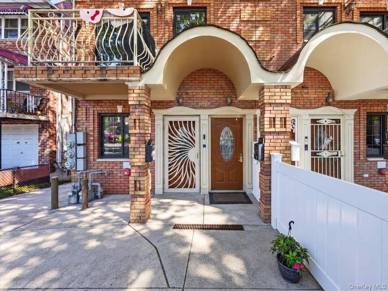 1027 E 231st ST, Bronx, NY 10466