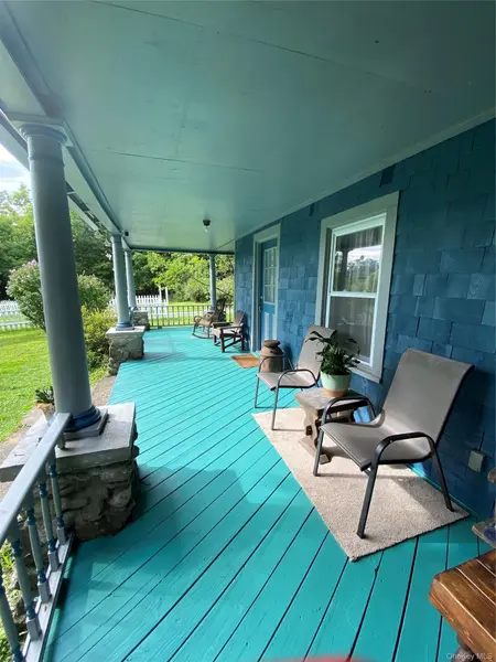 936 Goshen TPKE, Circleville, NY 10919