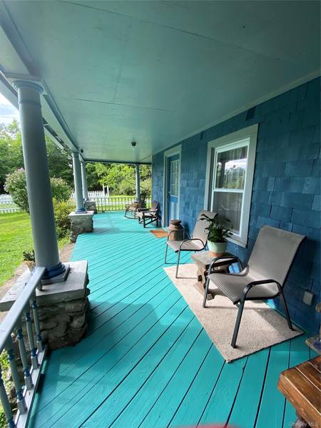 936 Goshen TPKE, Circleville, NY 10919