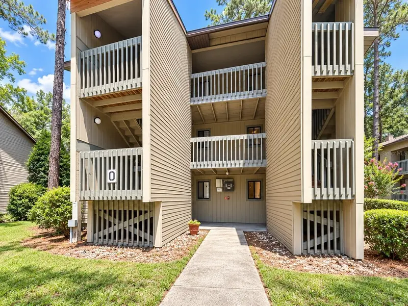111 SE 16TH AVE #O206, Gainesville, FL 32601