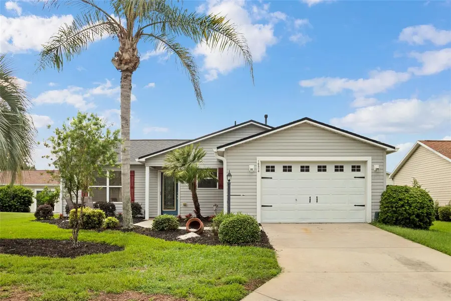 16804 SE 96TH CHAPELWOOD CIR #52, The Villages, FL 32162