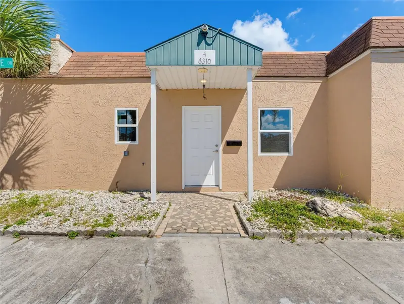6310 PROVIDENCE CIR #4, New Port Richey, FL 34652