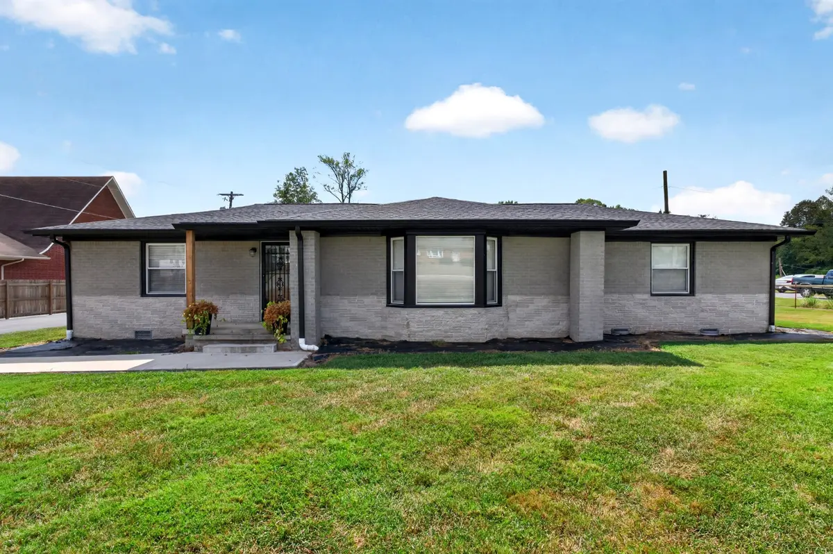 805 W Broad St, Smithville, TN 37166