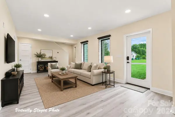 108 W Lee AVE, Bessemer City, NC 28016