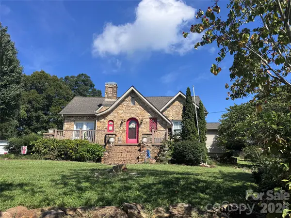 106 Myrtle ST, Morganton, NC 28655