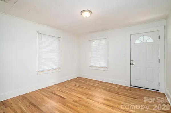 3643 Icard Rhodhiss RD, Connelly Springs, NC 28612