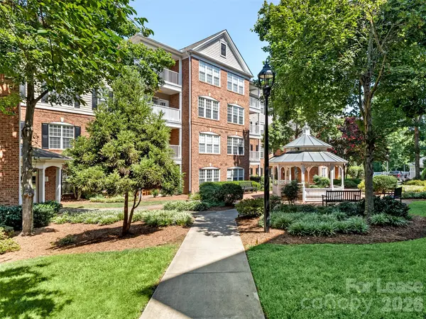 3172 Margellina DR, Charlotte, NC 28210