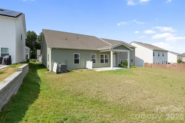 6043 Gala LN, Charlotte, NC 28215