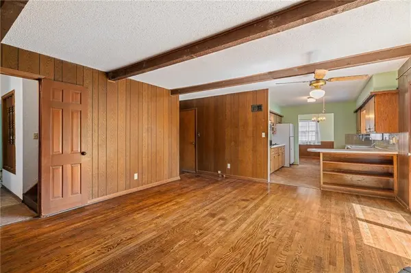 7923 Oakland AVE, Kansas City, KS 66112