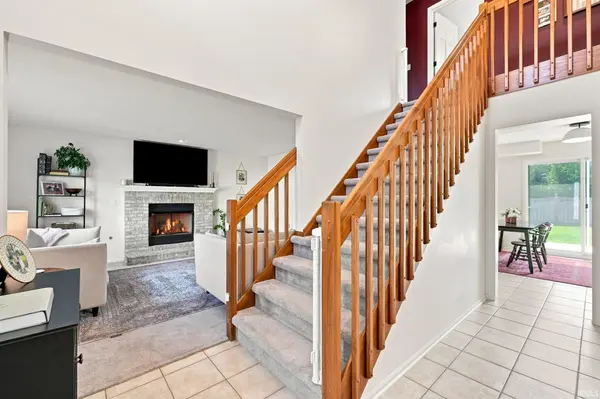 5727 Fox Mill RUN, Fort Wayne, IN 46835