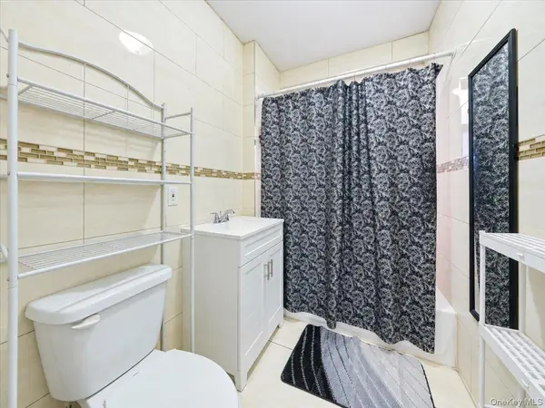 1027 E 231st ST, Bronx, NY 10466