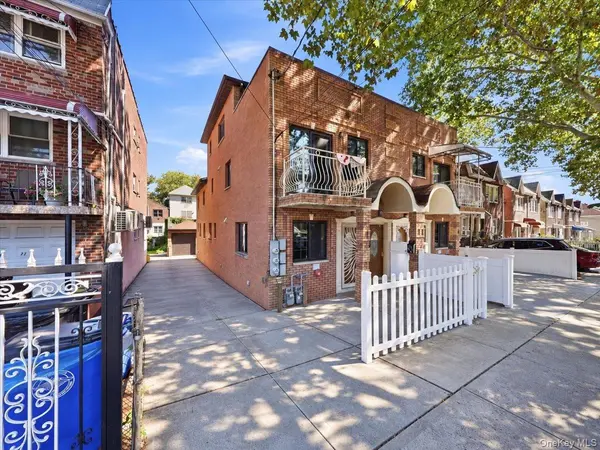 1027 E 231st ST, Bronx, NY 10466