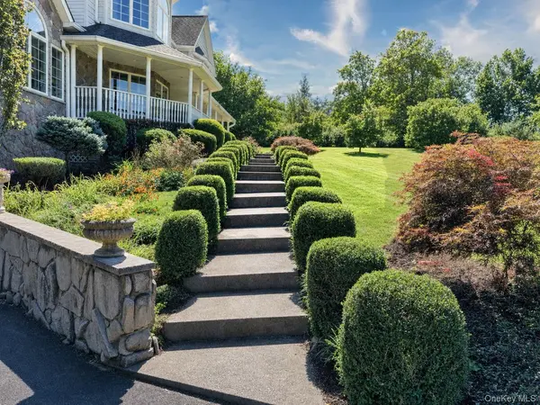 3 Trinity PL, Cornwall, NY 12518