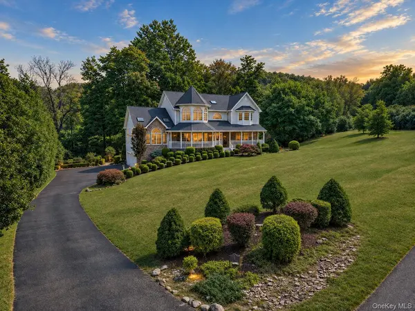 3 Trinity PL, Cornwall, NY 12518