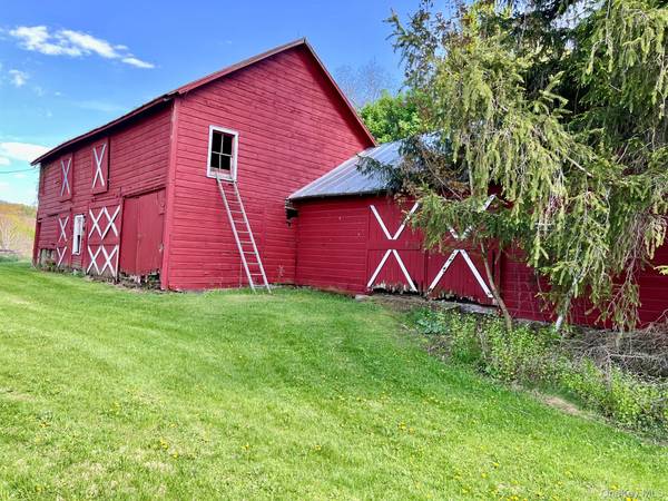 7668 Route 82, Pine Plains, NY 12567