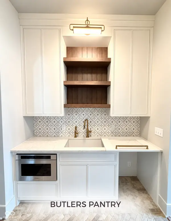 1600 Chatham Ridge CT, Westfield, IN 46074