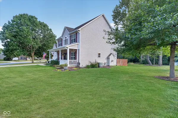 6781 Fieldstream DR, Plainfield, IN 46168