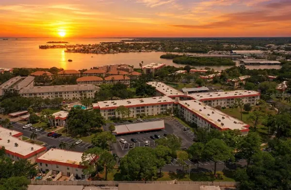 2700 BAYSHORE BLVD #2110, Dunedin, FL 34698