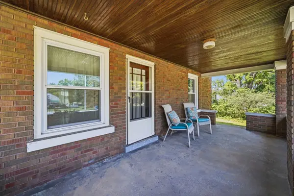 18264 Riegel RD, Homewood, IL 60430