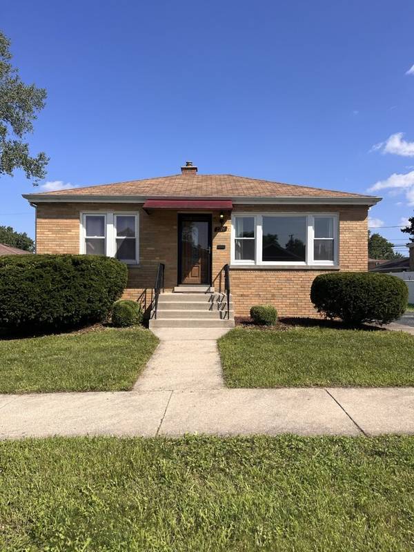 2714 W 97th ST, Evergreen Park, IL 60805