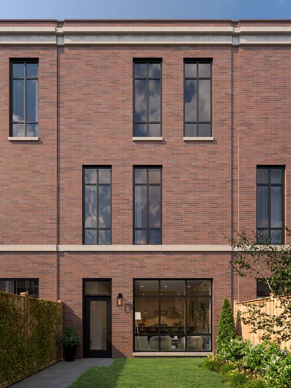 2915 N Oakley AVE, Chicago, IL 60618