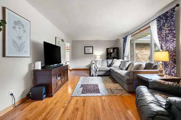 2323 Drop Anchor Drive, Crown Point, IN 46307