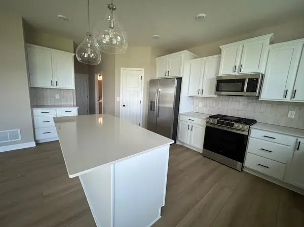 12421 Holden WAY, Rogers, MN 55374