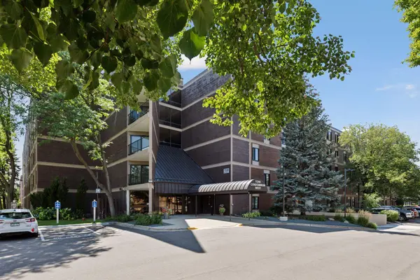 7220 York AVE S #413, Edina, MN 55435