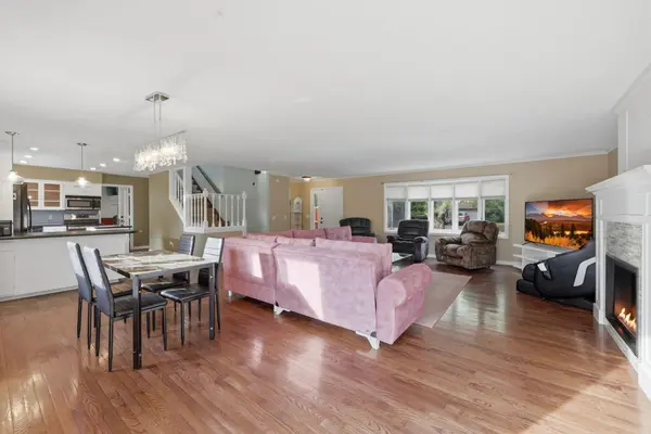 937 Spruce DR, Saint Cloud, MN 56303