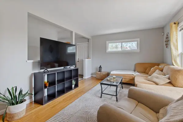 2257 Fremont AVE E, Saint Paul, MN 55119