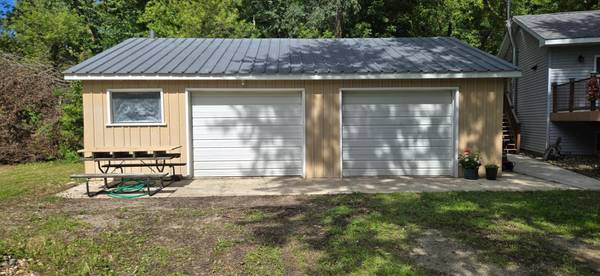 27685 570th AVE, Austin, MN 55912