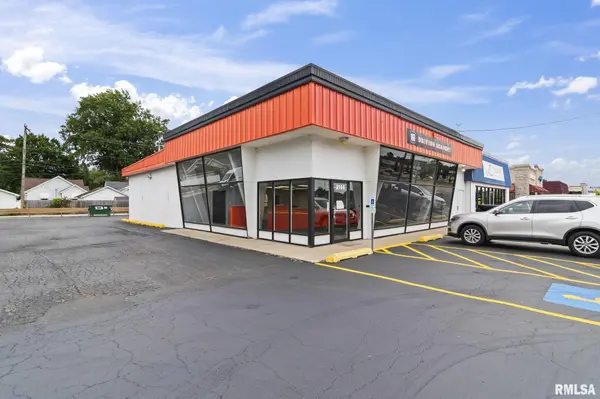 2106 S MACARTHUR BLVD, Springfield, IL 62704