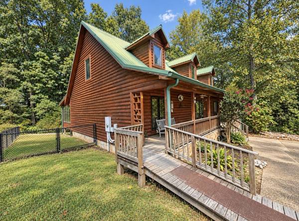 134 Oak Dr, Smithville, TN 37166