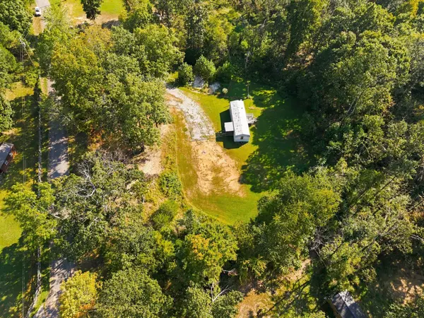 161 Oaktree Ln, Dickson, TN 37055