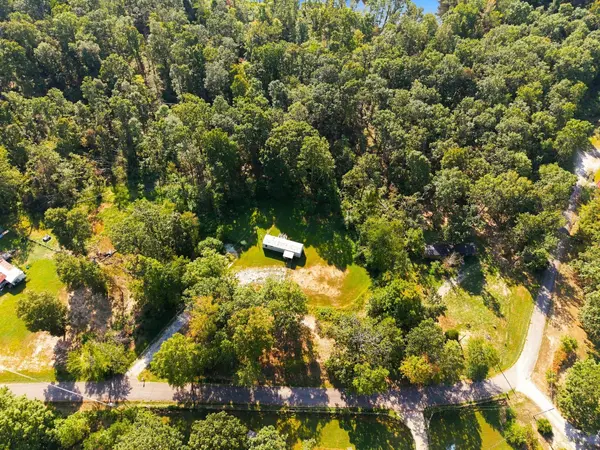 161 Oaktree Ln, Dickson, TN 37055