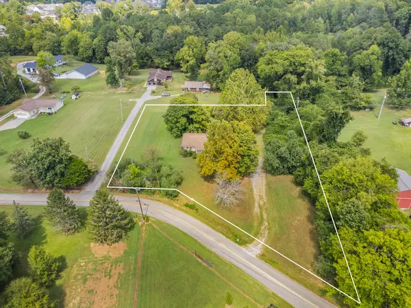 9403 Houston Ln, Ooltewah, TN 37363
