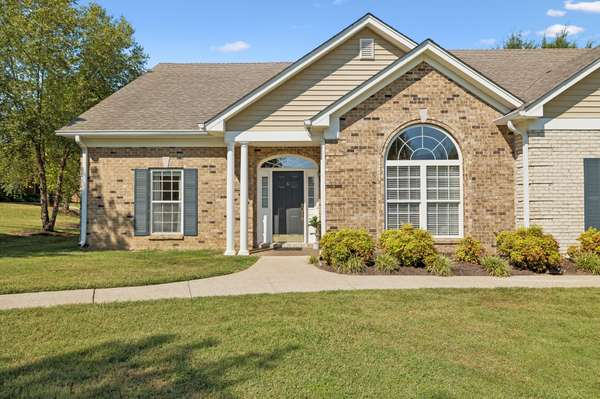 6 Donnell Ct, Lebanon, TN 37087