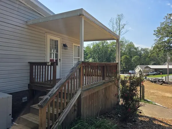 108 Crossfield Dr, Springville, TN 38256