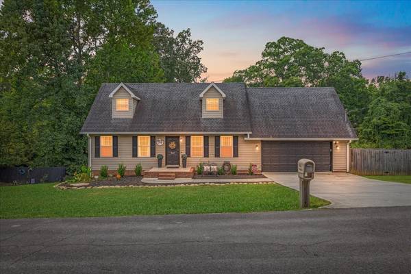 334 N Washington Ave, Etowah, TN 37331